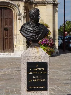 Statue de J. Laffitte à Breteuil