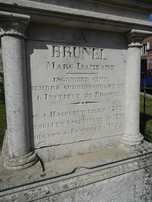 Statue Marc Isambart Brunel à Hacqueville