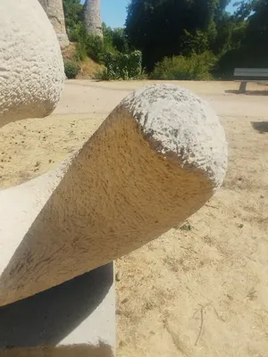 Statue 2 à Conches-en-Ouche