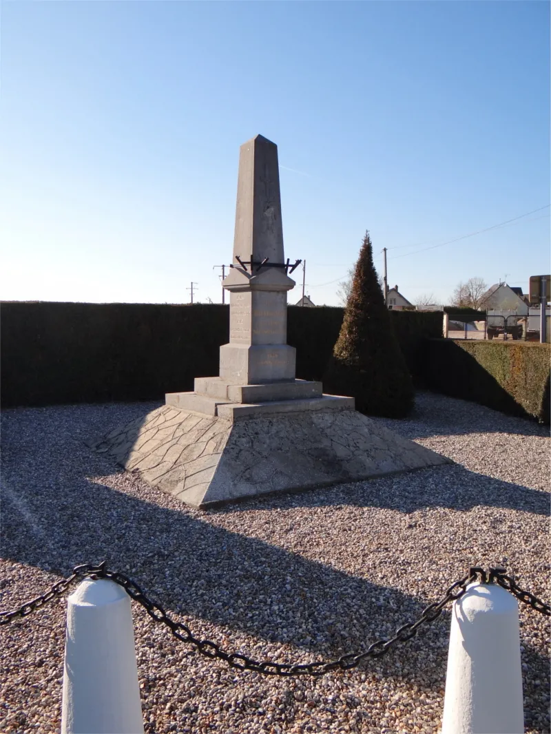 Monument aux morts de Thilliers-en-Vexin