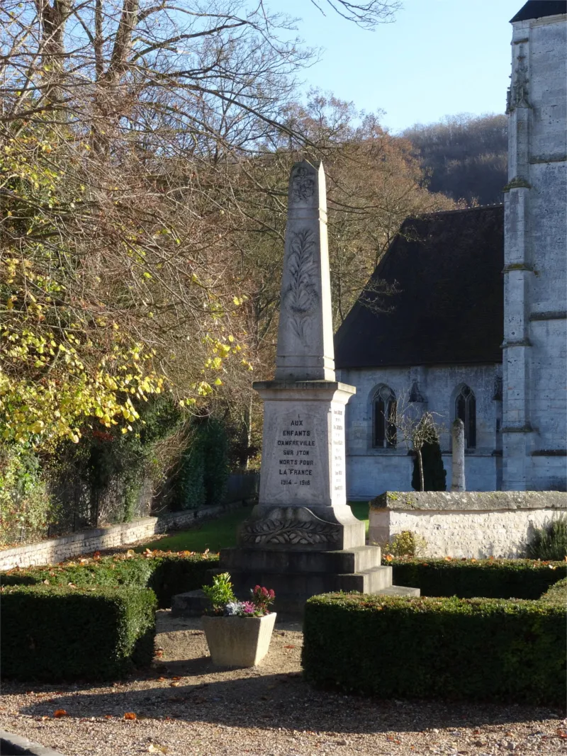 Monument au mort d'Amfreville-sur-Iton