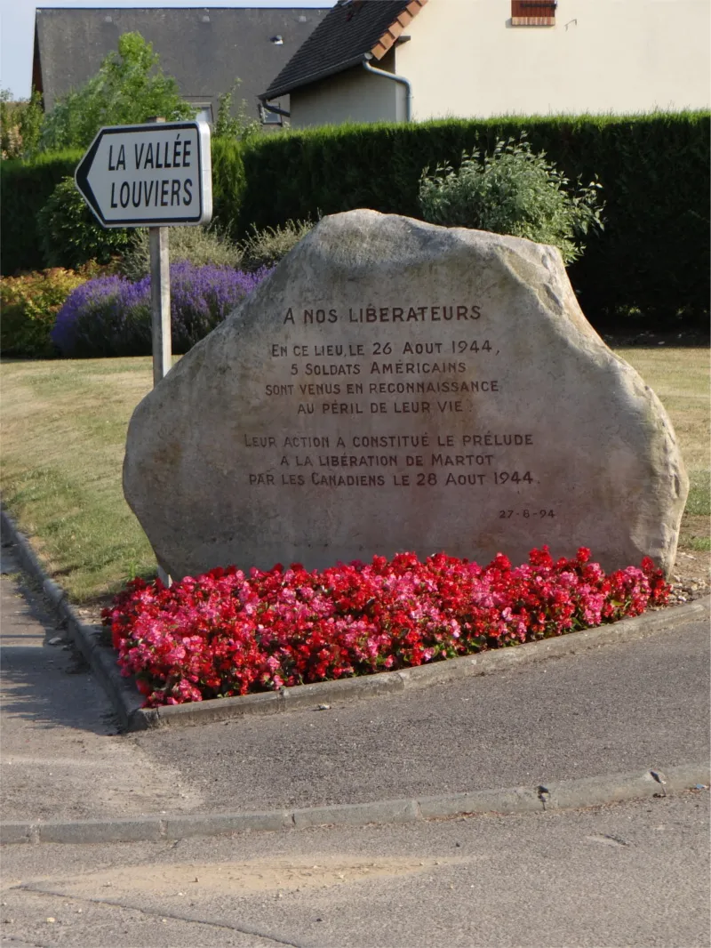 Monument aux libérateurs de Martot