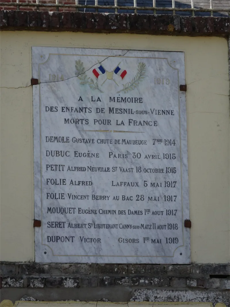Plaque commémorative du Mesnil-sous-Vienne