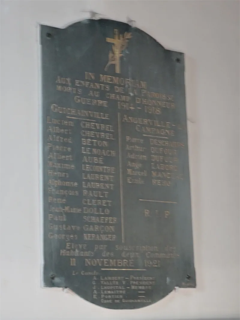 Plaque aux morts de l'église de Guichainville