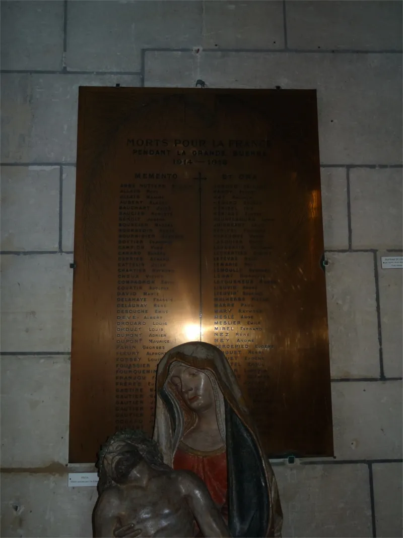 Plaque aux morts de l'église Sainte-Foy de Conches-en-Ouche