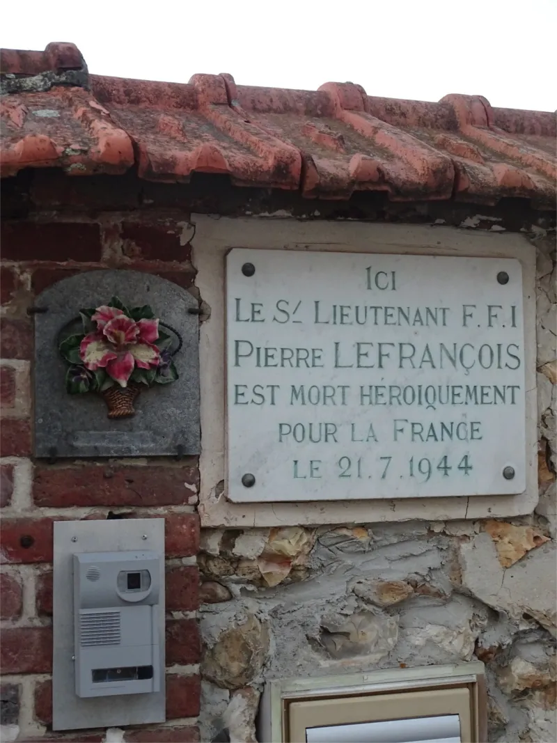 Plaque Pierre Lefrançois à Évreux