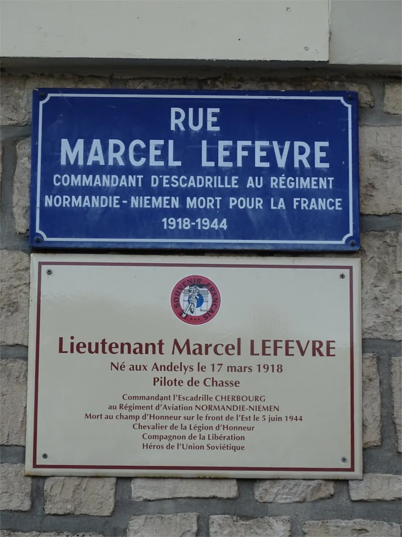 Plaque de rue Marcel Lefèvre aux Andelys