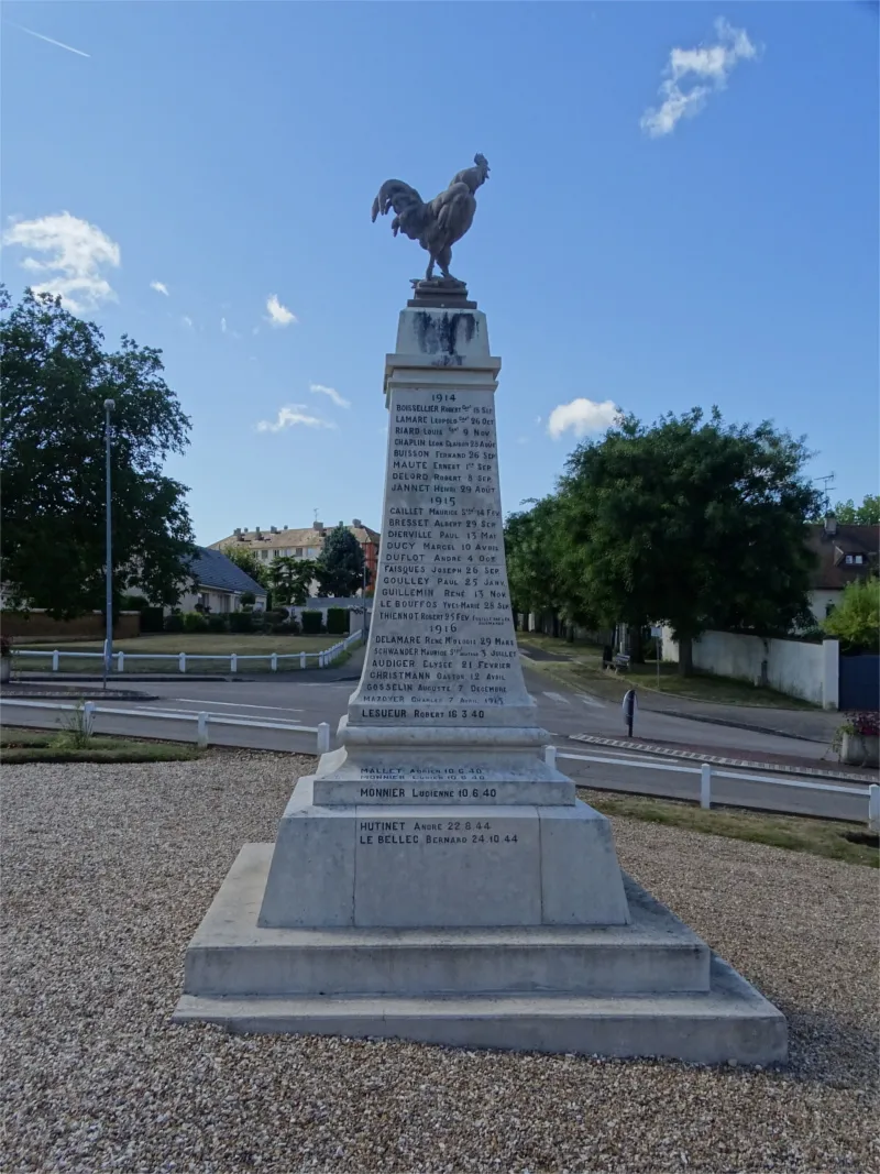 Monument aux Morts de Gravigny