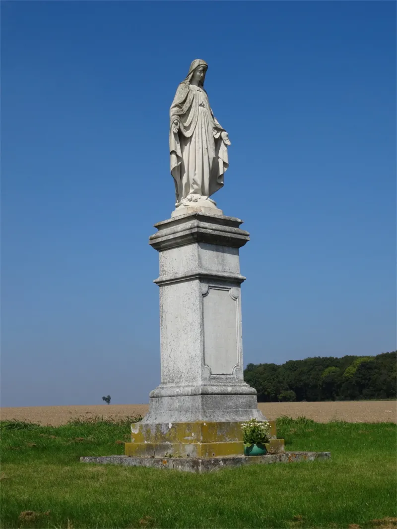 Statue de la Vierge de Sancourt