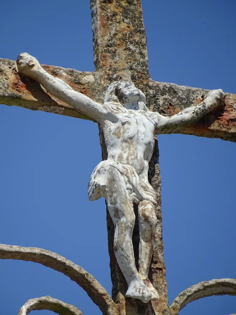 Croix de l'Église de Sainte-Croix-sur-Aizier
