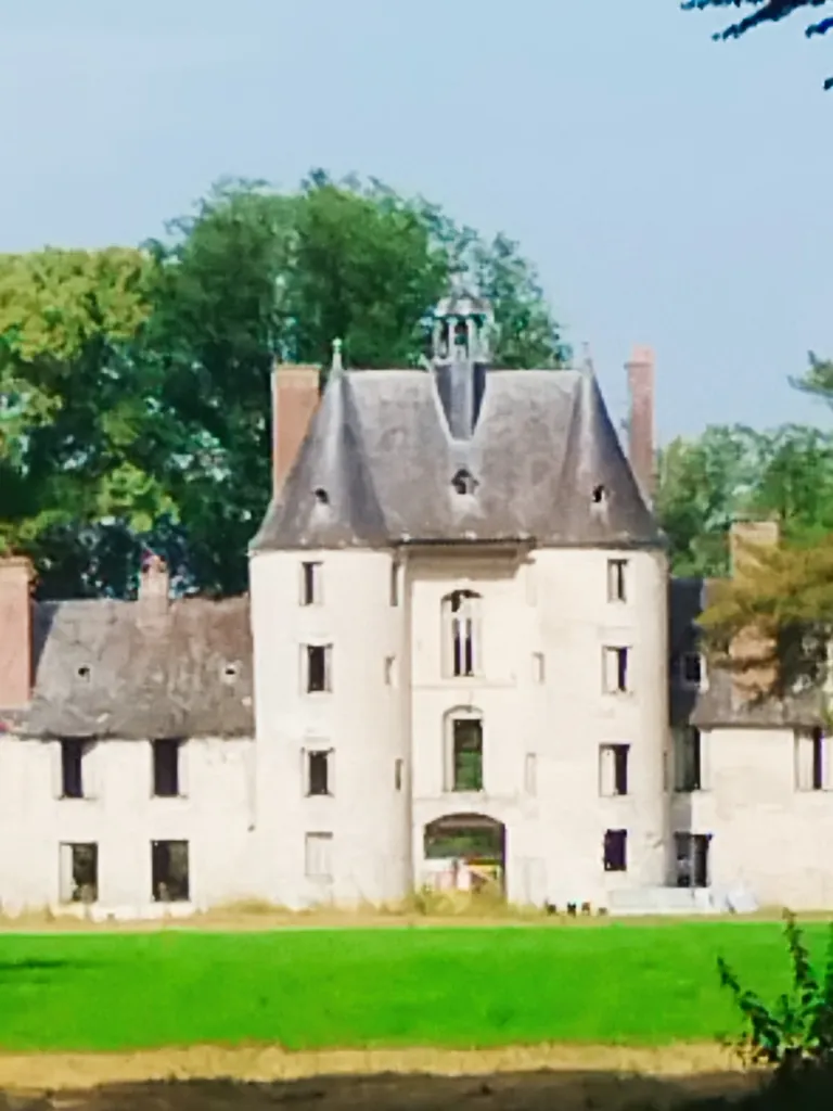 Château de Logempré à Pont-Saint-Pierre