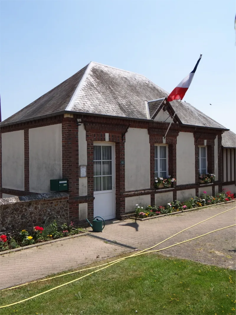 Mairie du Mesnil-Rousset