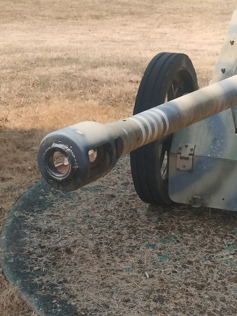 Pièce d'artillerie à Nonancourt