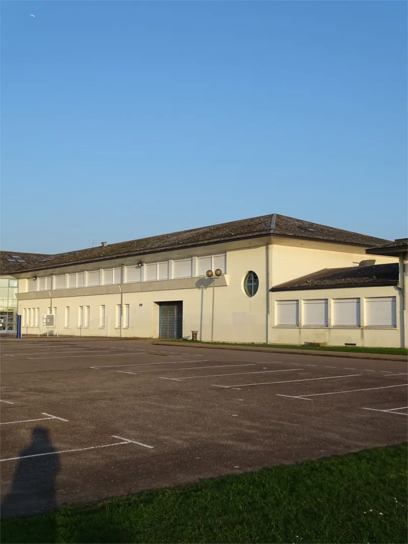 Collège Michel Montaigne au Vaudreuil