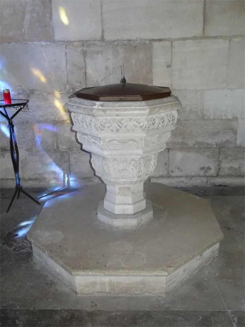 Fonts baptismaux de l'église Notre-Dame-des-Arts