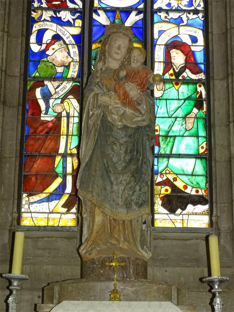Statue Vierge à l'Enfant de la Cathédrale Notre-Dame d'Évreux
