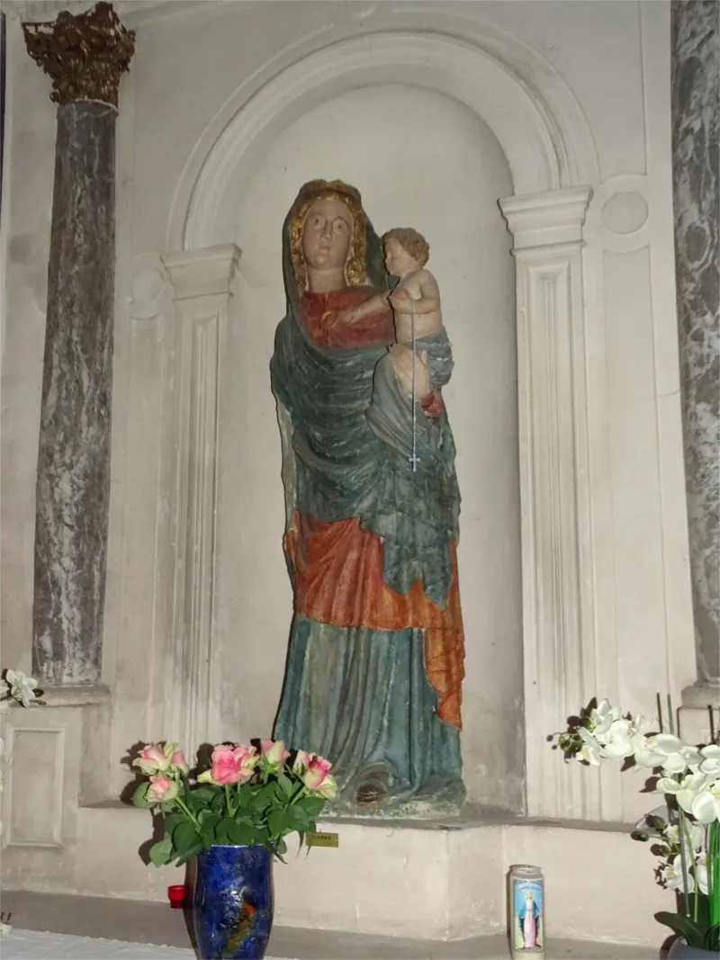 Statuette : Vierge à l'Enfant dite sainte Radegonde dans l'Église Saint-André du Bec-Hellouin