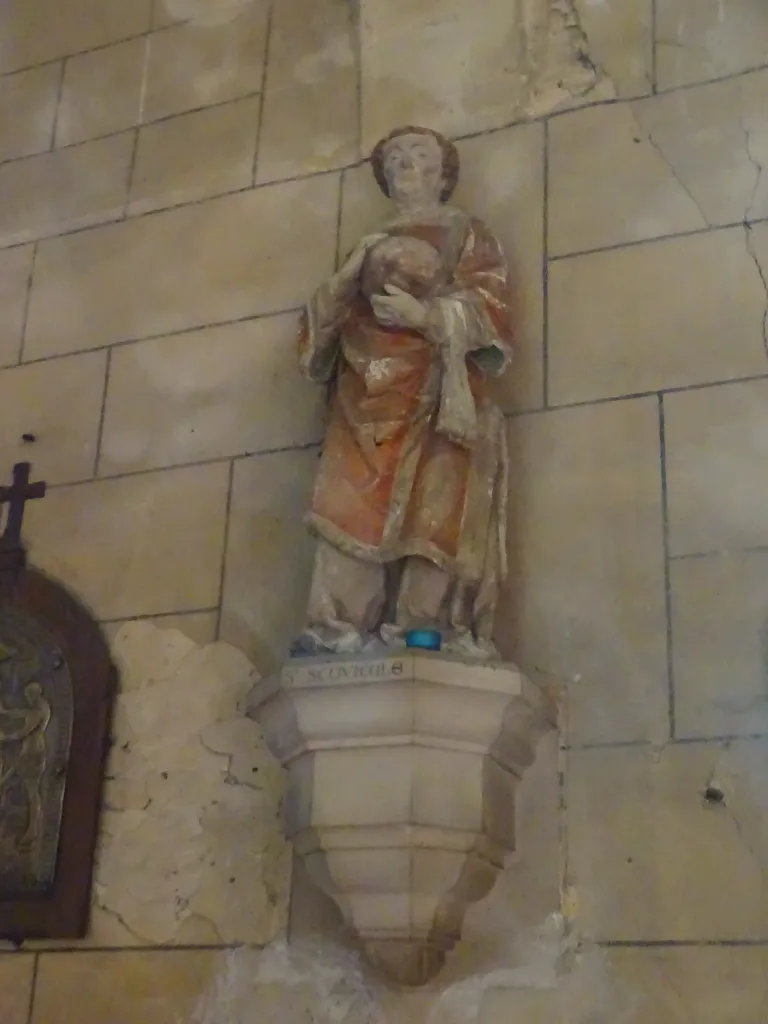 Statue de Saint-Quirin dans l'église de Gasny