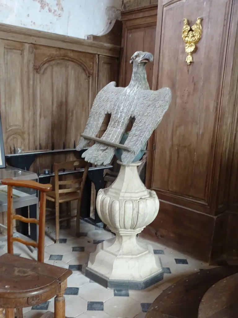 Aigle-lutrin dans l'Église Notre-Dame du Mesnil-Jourdain