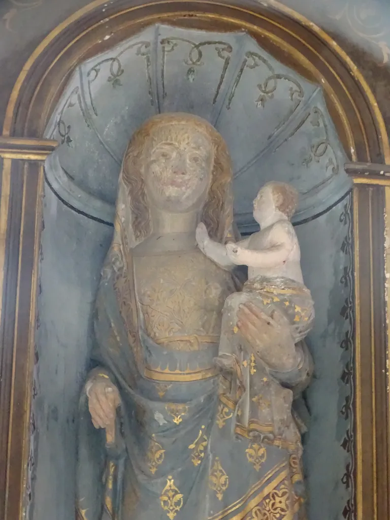 Statue : Vierge à l'Enfant dans l'Église Saint-Paul de La Croix-Saint-Leufroy