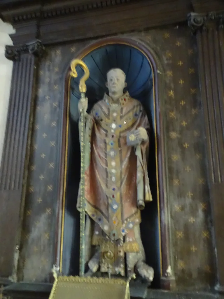 Statue : Saint-Leufroy dans l'Église Saint-Paul de La Croix-Saint-Leufroy