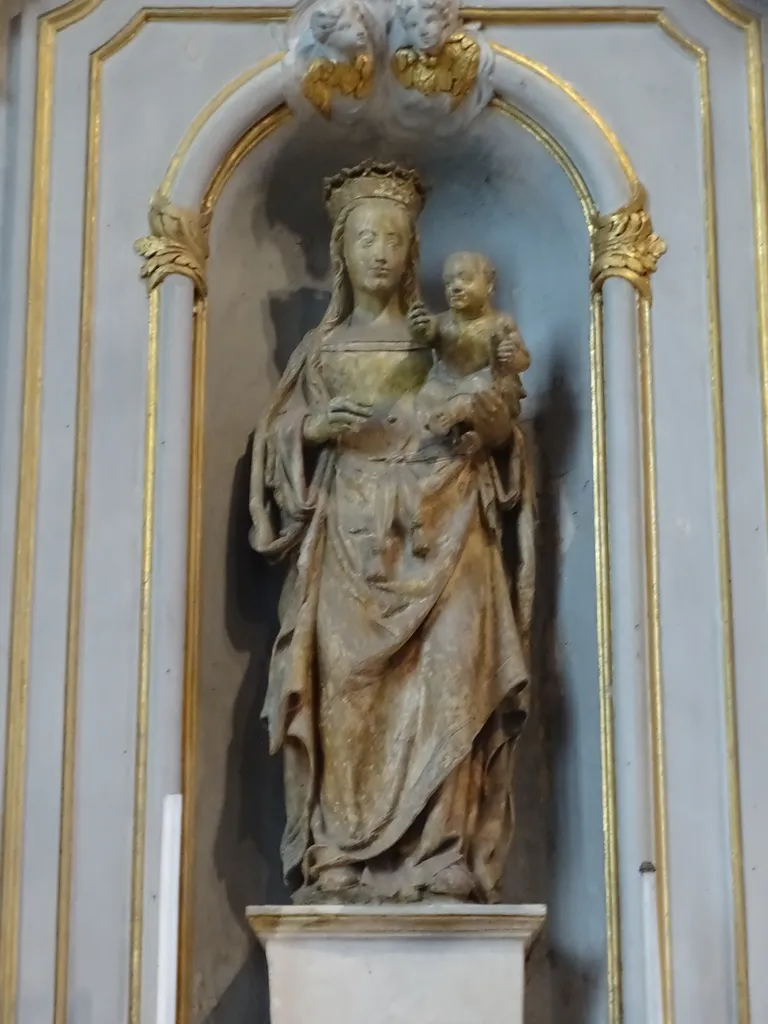 Statue : Vierge à l'Enfant dans l'Église Saint-Sulpice d'Heudicourt