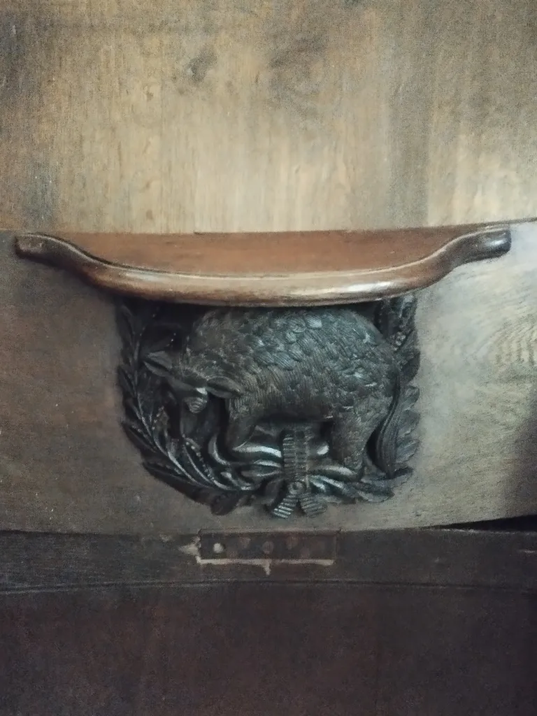 7 miséricordes de stalles dans l'Église Saint-Ouen à Routot