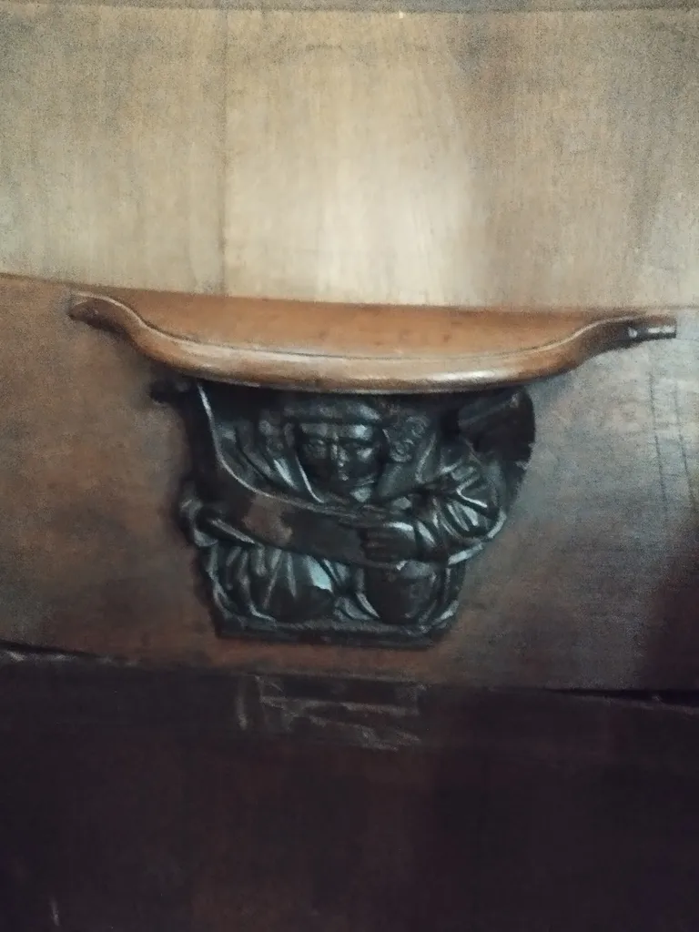 7 miséricordes de stalles dans l'Église Saint-Ouen à Routot