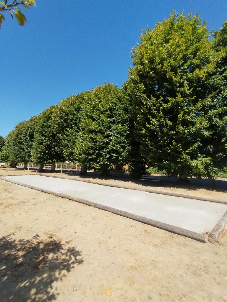 Terrain de pétanque de Saint-Élier