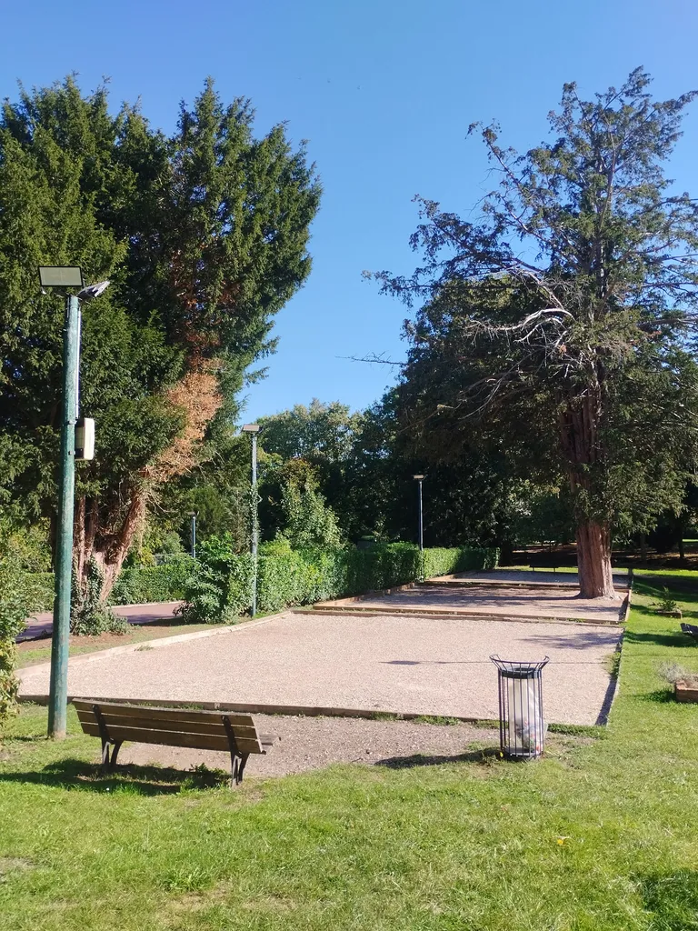 Terrain de pétanque de Bourgtheroulde-Infreville