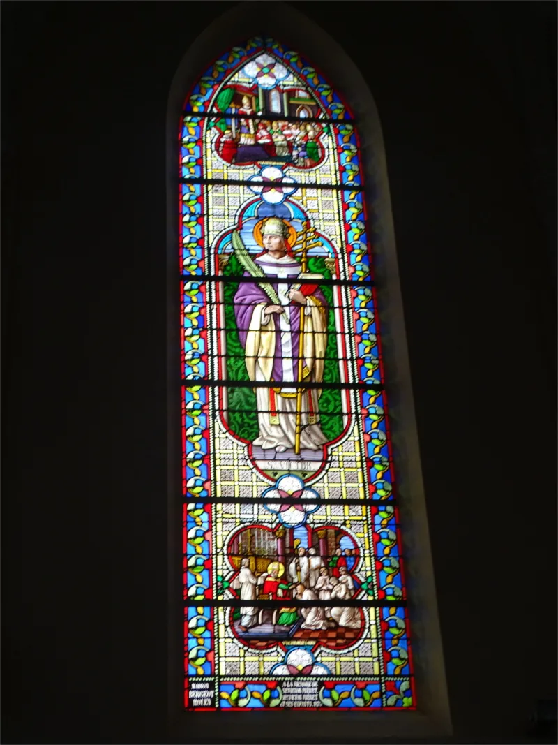 Vitrail Baie K : Saint-Victor dans l'Église Notre-Dame-de-Lourdes de Criquebeuf-sur-Seine