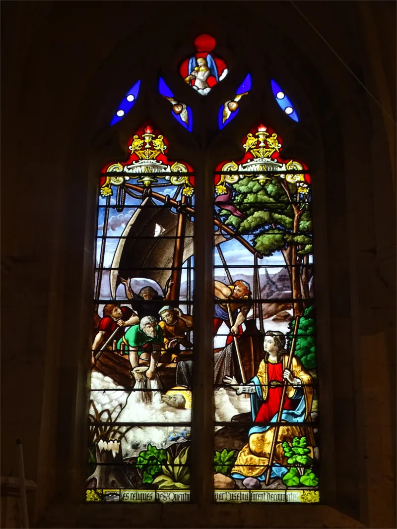 Vitrail Baie 2 : Les reliques de St-Quentin dans l'Église de Poses