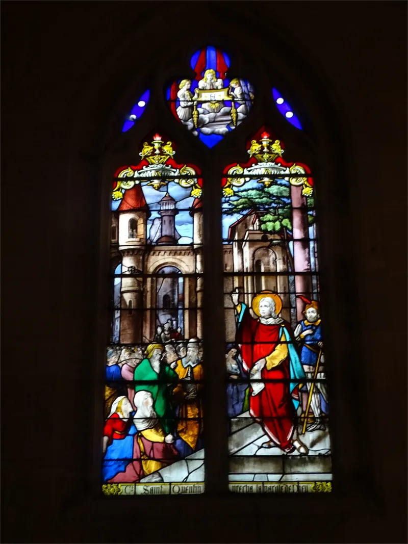 Vitrail Baie 5 : St-Quentin prêcha la parole de Dieu dans l'Église de Poses