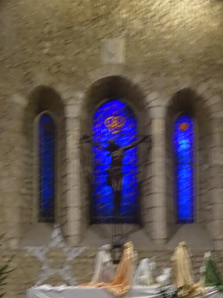 Vitrail Baie 0 (abside) dans l'Église Saint-Hélier de Beuzeville