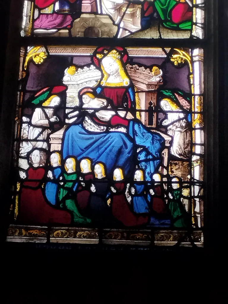 Vitrail Baie 18 : Vie de la Vierge, Saint-Nicolas et Saint-Martin dans l'Église Saint-Martin à Nonancourt