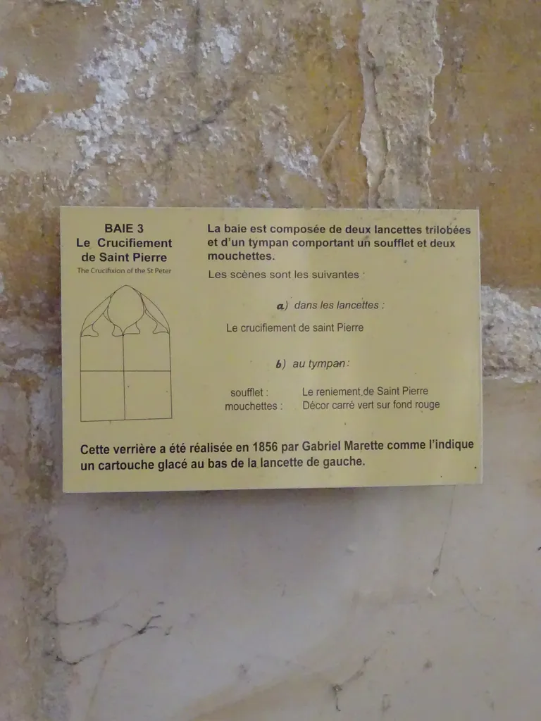 Vitrail Baie 3 : Le Crucifiement de Saint-Pierre dans l'Église Saint-Martin à Nonancourt