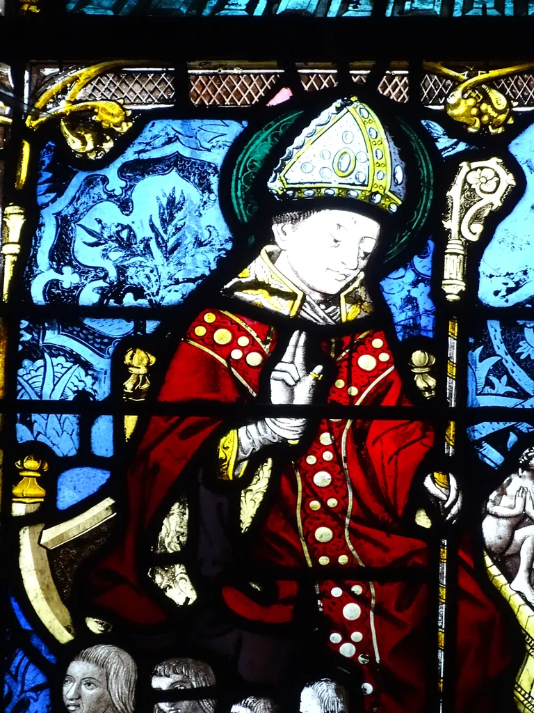 Vitrail Baie 18 : Vie de la Vierge, Saint-Nicolas et Saint-Martin dans l'Église Saint-Martin à Nonancourt