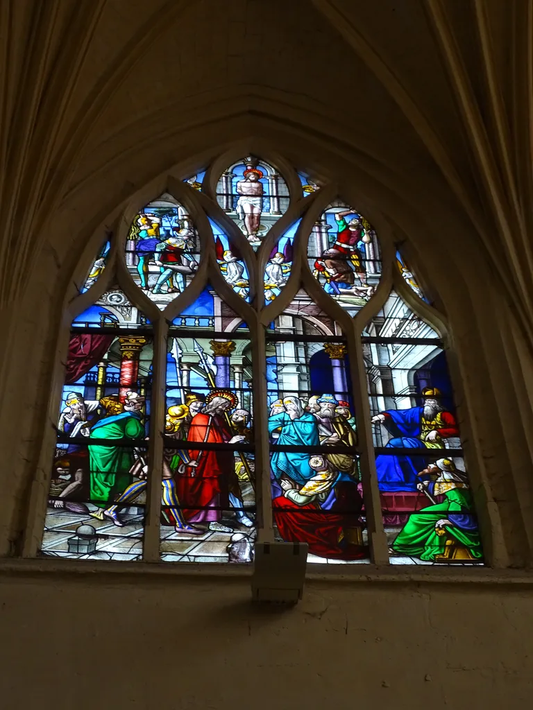 Vitrail Baie 103 : La Comparution de Jésus devant Caïphe dans l'Église Saint-Martin à Nonancourt