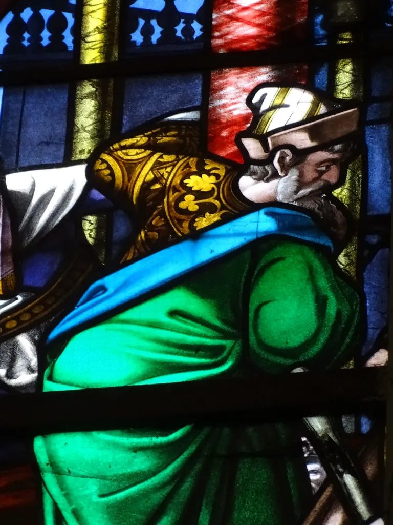 Vitrail Baie 103 : La Comparution de Jésus devant Caïphe dans l'Église Saint-Martin à Nonancourt