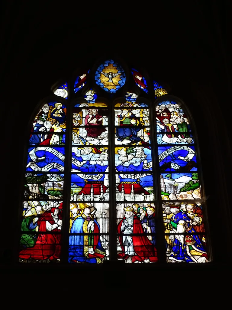 Vitrail Baie 114 : Le Triomphe de l'Eglise dans l'Église Saint-Martin à Nonancourt