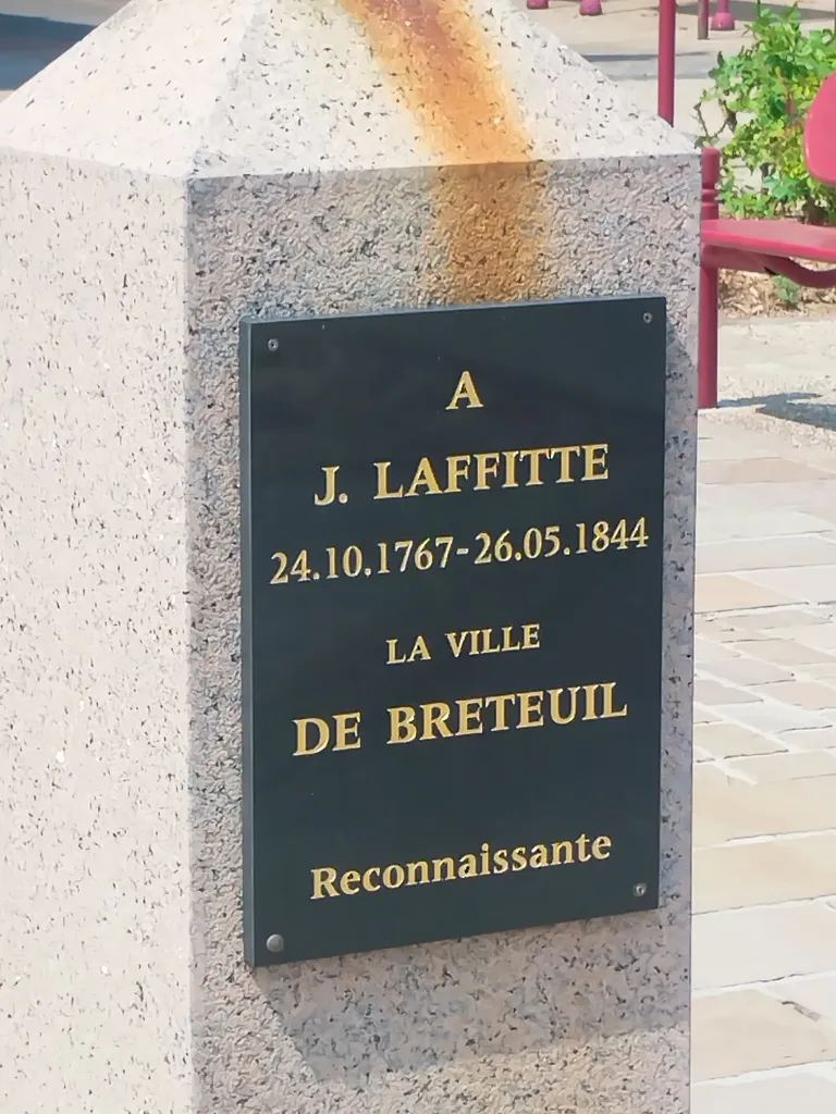 Statue de J. Laffitte à Breteuil